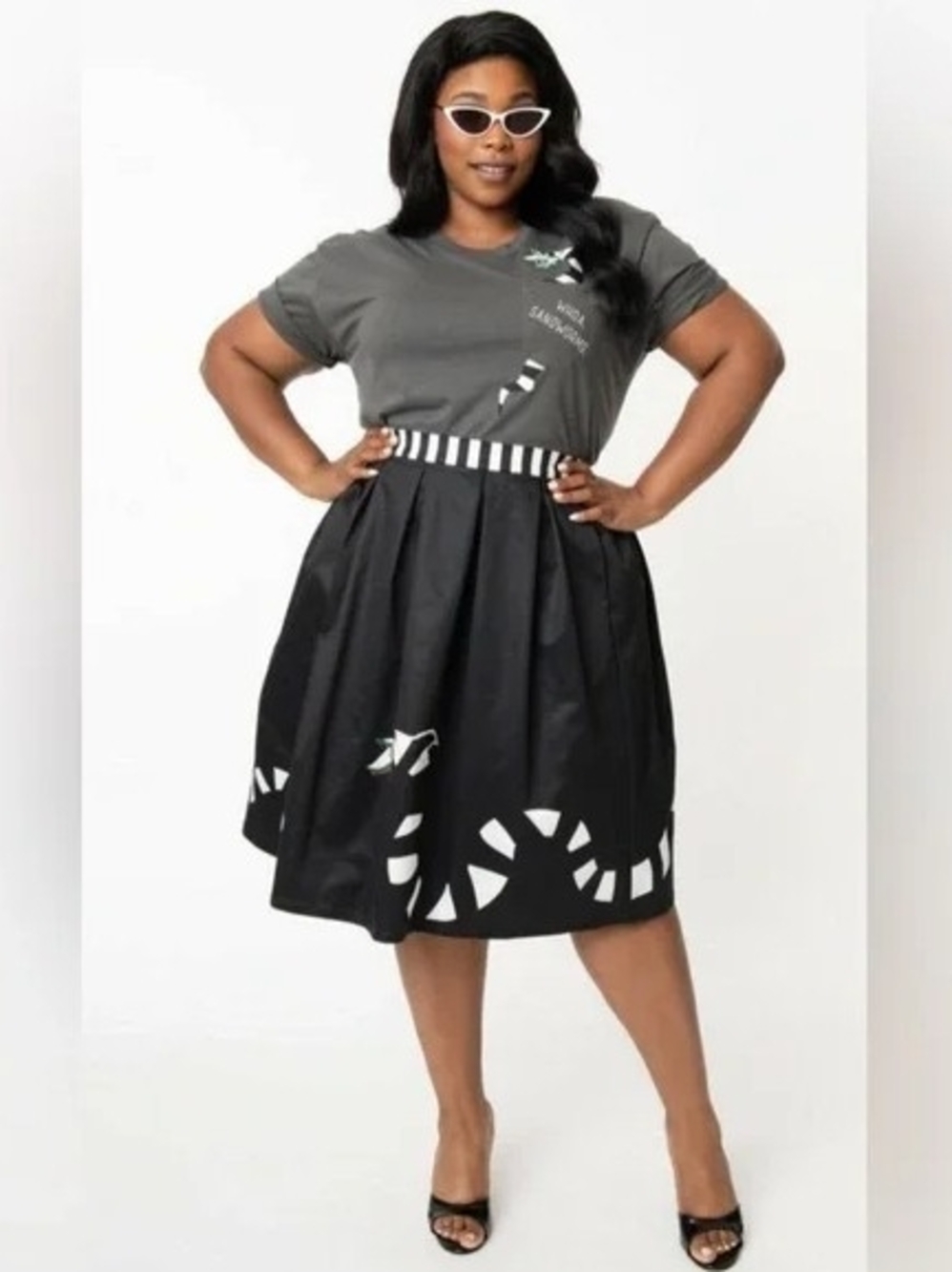 Beetlejuice x Unique Vintage Plus Size Sandworm Jayne Swing Skirt 
1X/16